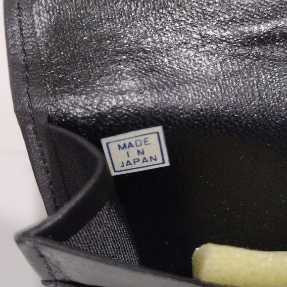 Luxury Black Leather Rémy Martin Wallet w/ Gold Corner Accents, Unisex Accessory - Picture 12 of 12